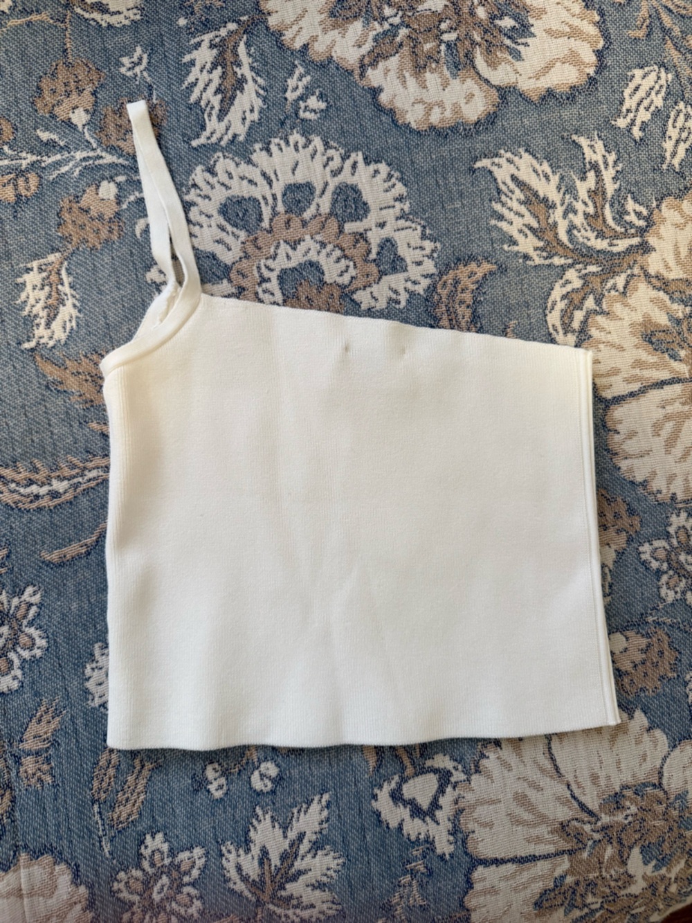 Cream Ribbed Cropped Tank Top - Picture 3 of 3
